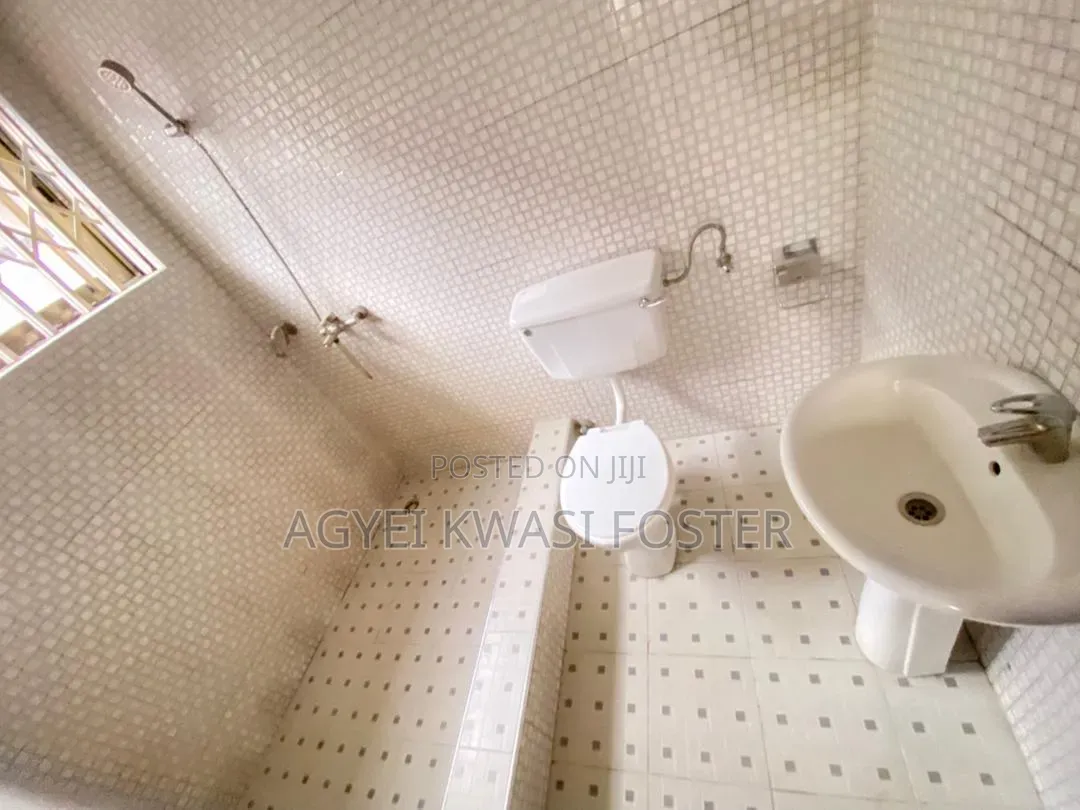 2bdrm House in Kpobiman Container, Amasaman for sale