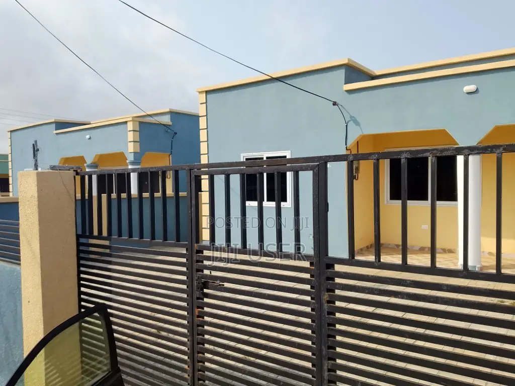 2bdrm House in Adom City, Community 25 for rent
