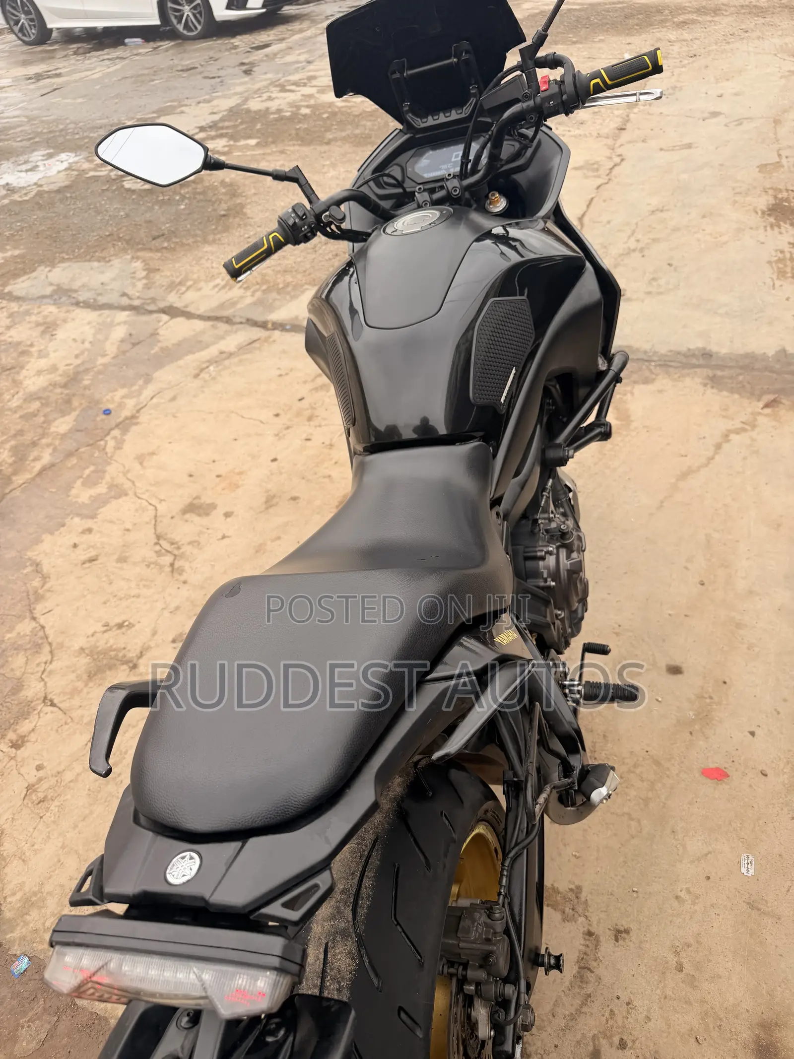 Yamaha 2021 Black