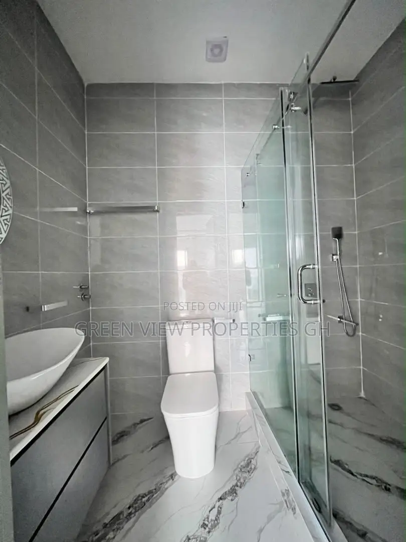 2bdrm Townhouse / Terrace in Ashaley Botwe for rent