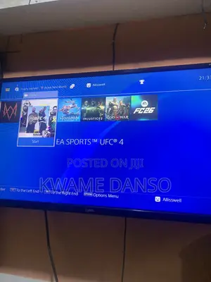 PS4 Pro,2Game Pads,1Tb,17games