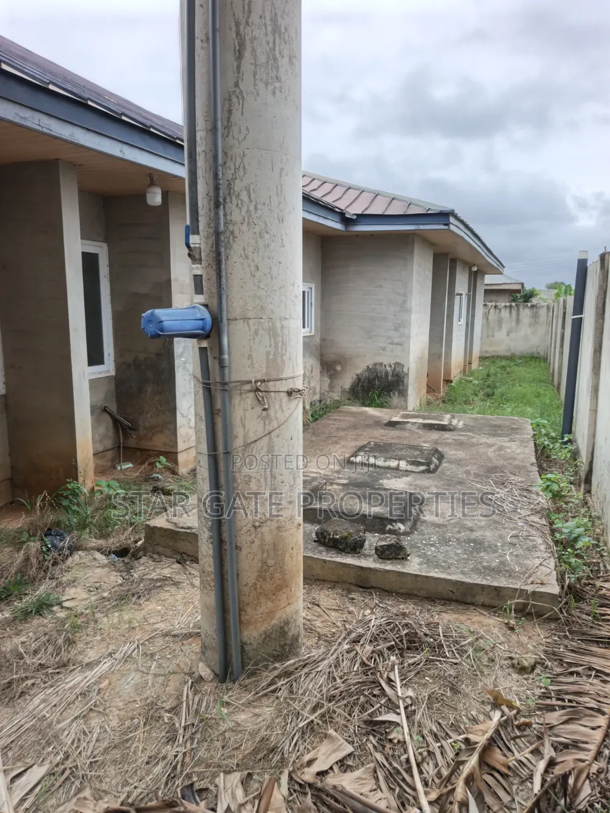 5bdrm House in Appiadu, Kumasi Metropolitan for sale