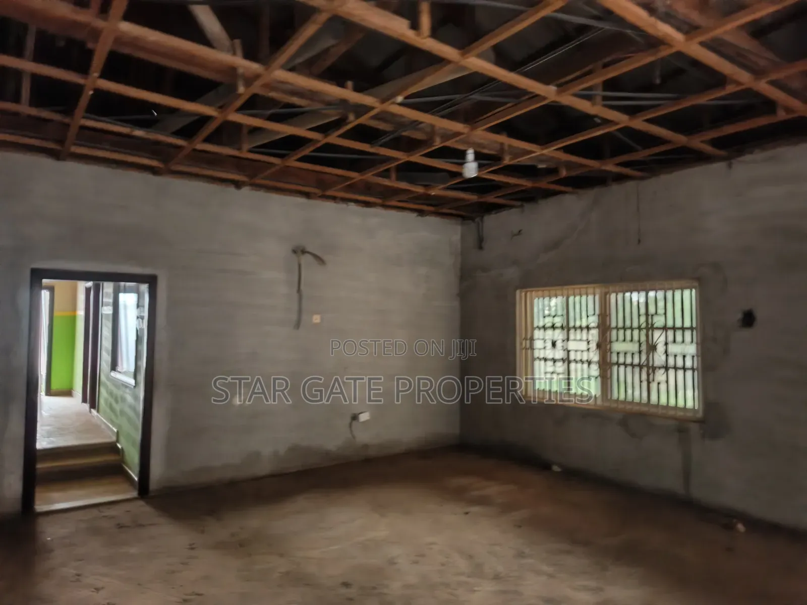 5bdrm House in Appiadu, Kumasi Metropolitan for sale