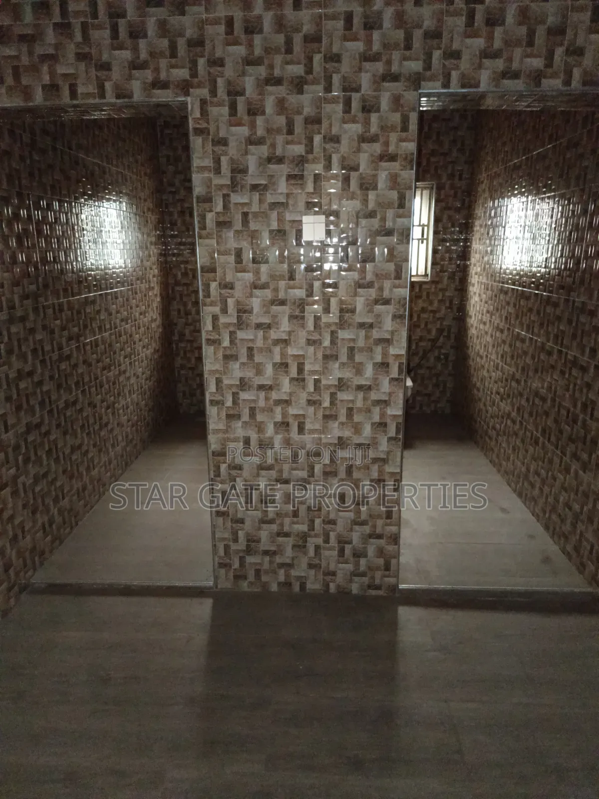 5bdrm House in Appiadu, Kumasi Metropolitan for sale