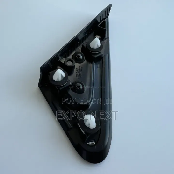 KIA Sorento 2016–2020 Mirror Pad/Corner Fender Triangle Cover, Chrome