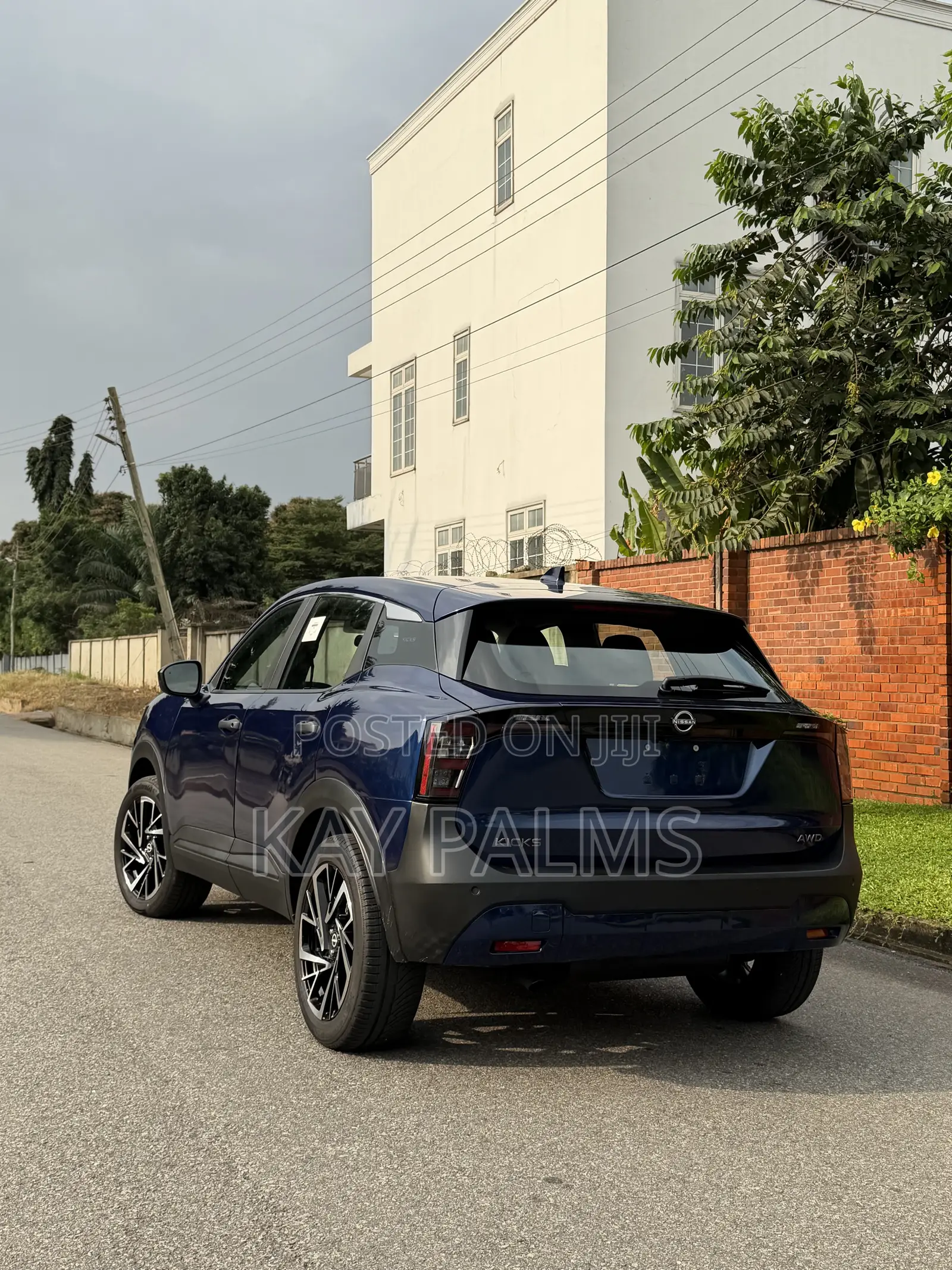 Nissan Kicks S AWD 2025 Blue