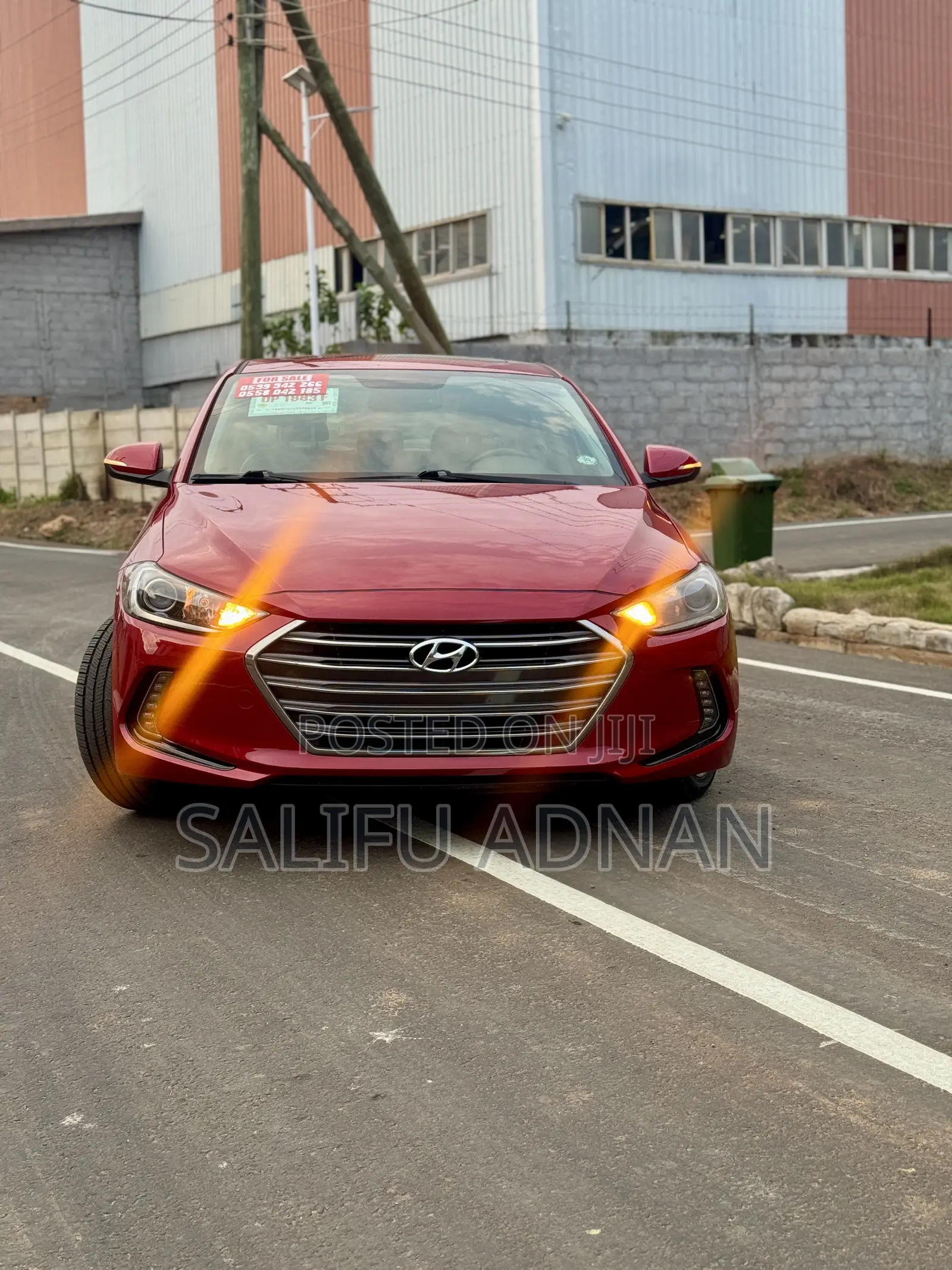 Hyundai Elantra Limited Sedan FWD (2.0L 4cyl 6A) 2017 Red