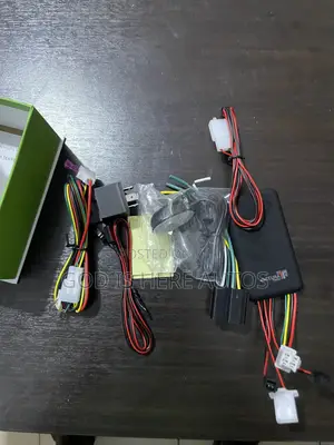 Accura GSM/GPRS/GPS Vehicle Tracker