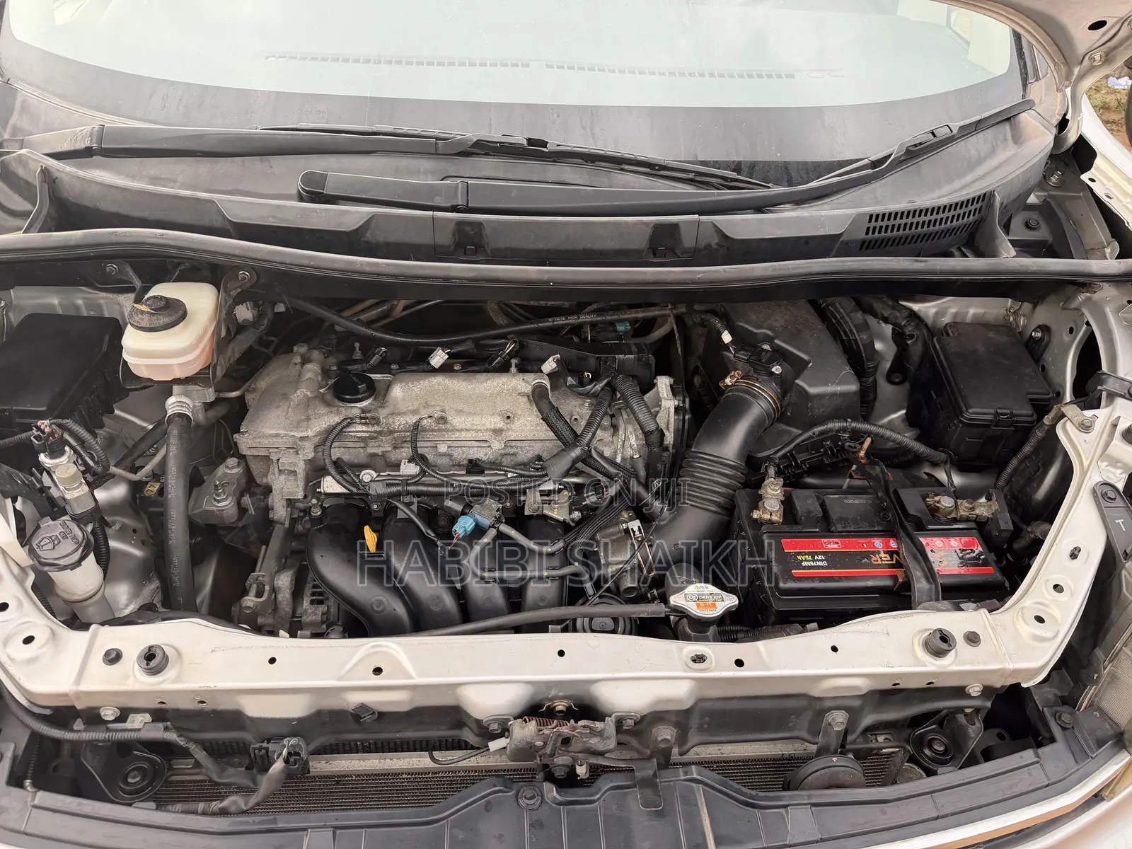 Toyota Voxy ZS 4WD 7-Seater 2013 Silver