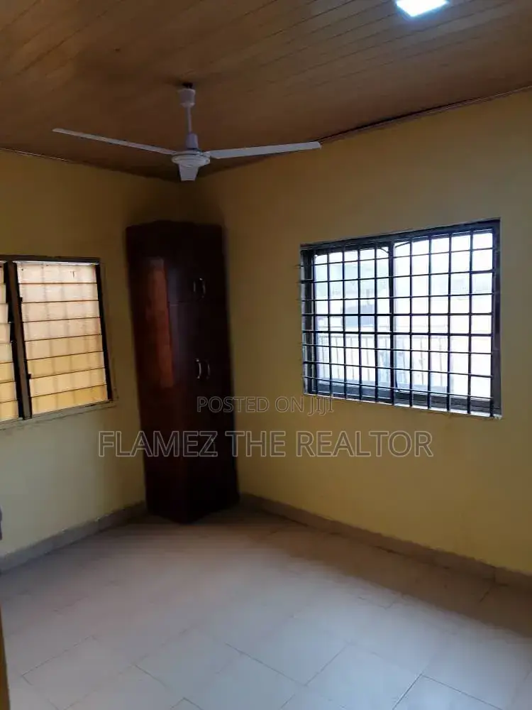2bdrm House in Reggies Court, Pokuase for sale