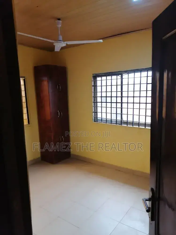 2bdrm House in Reggies Court, Pokuase for sale