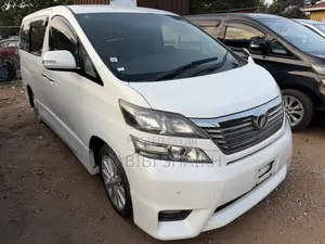 Toyota Vellfire Z Platinum Selection 2.4 FWD 7-Seater 2010 White