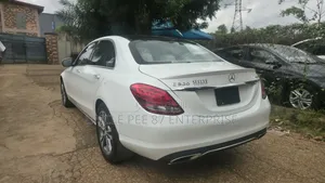 Mercedes-Benz C300 2017 White