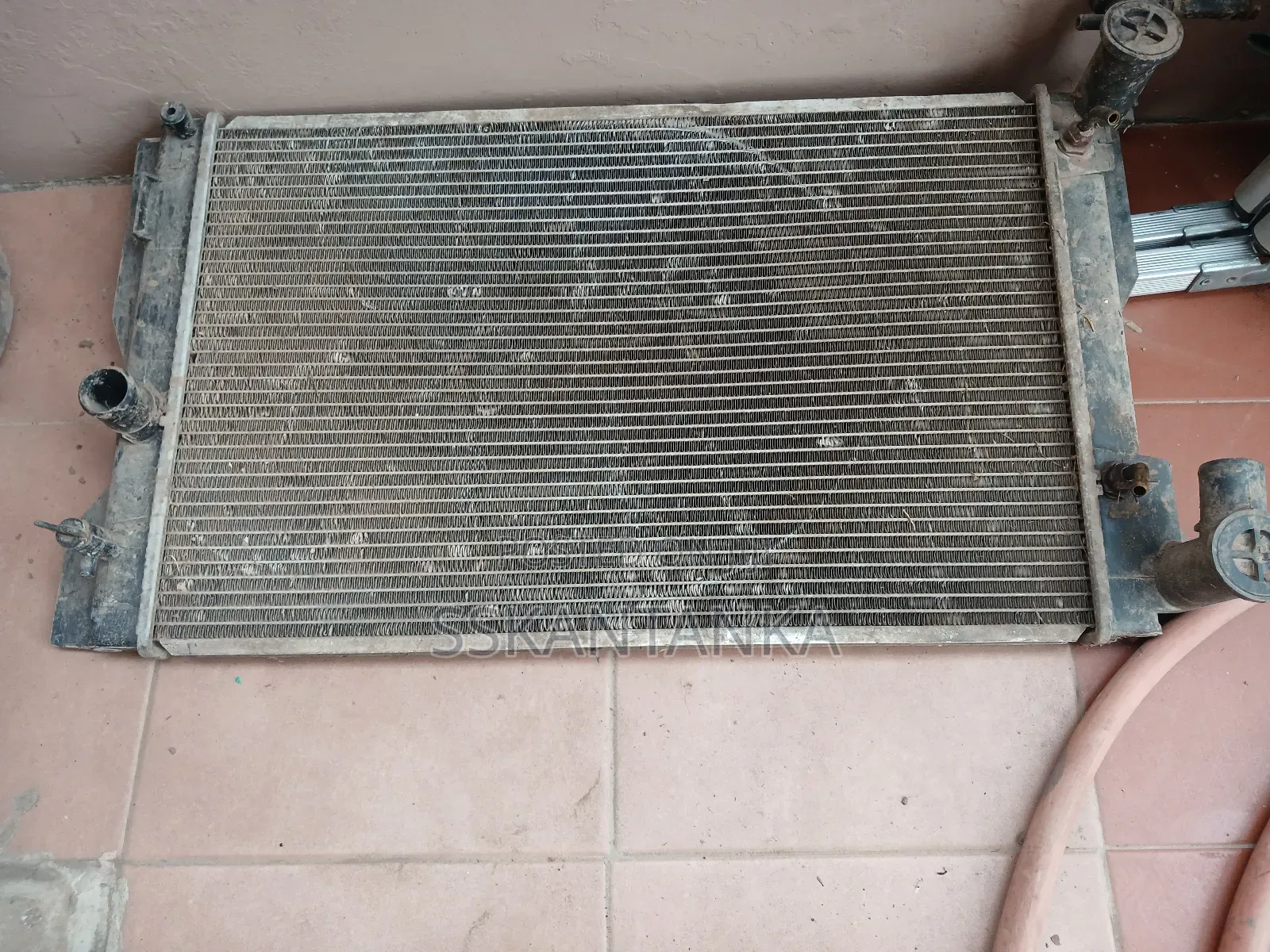 Toyota Corolla Radiator (Water Tank)