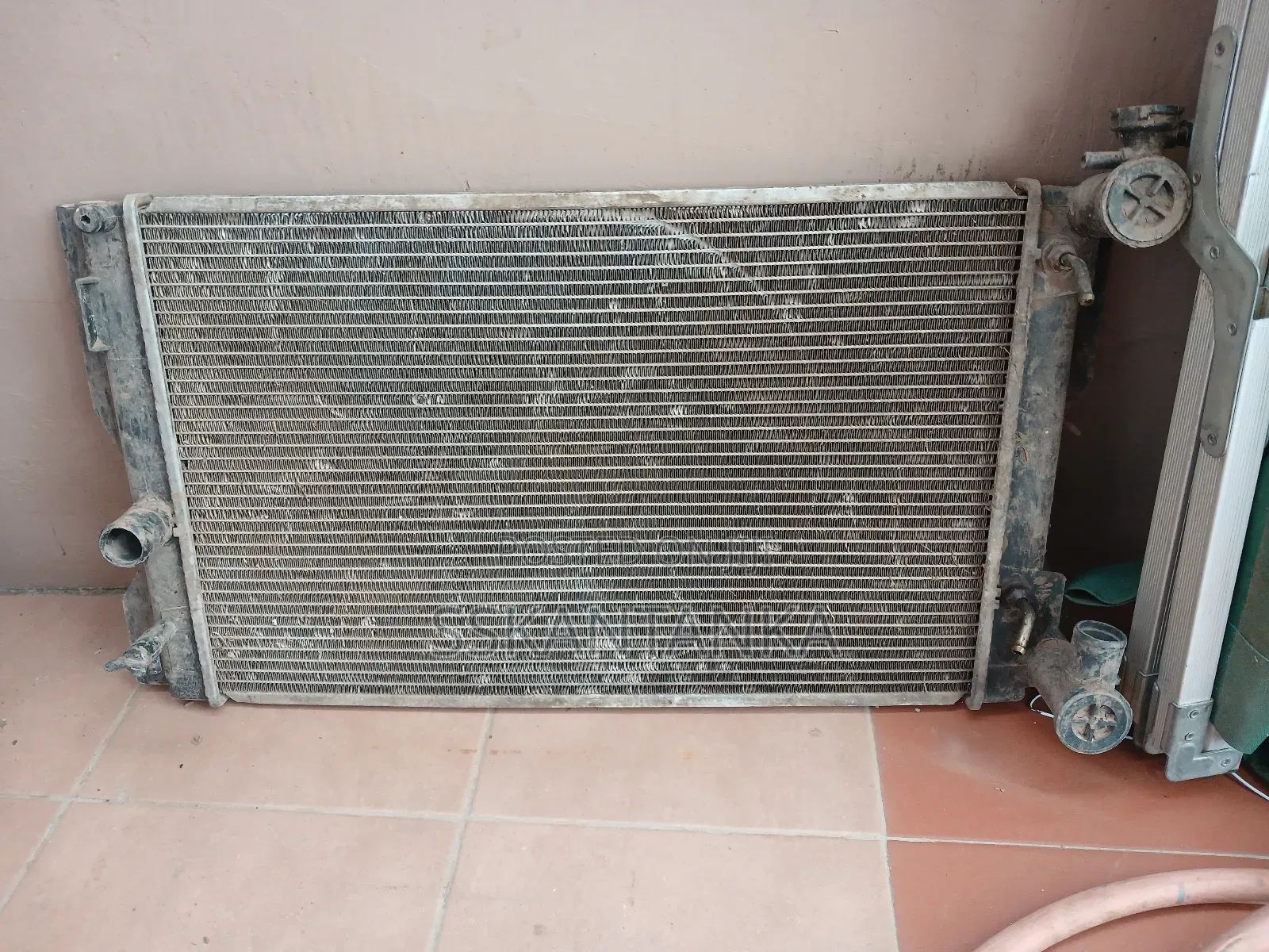 Toyota Corolla Radiator (Water Tank)
