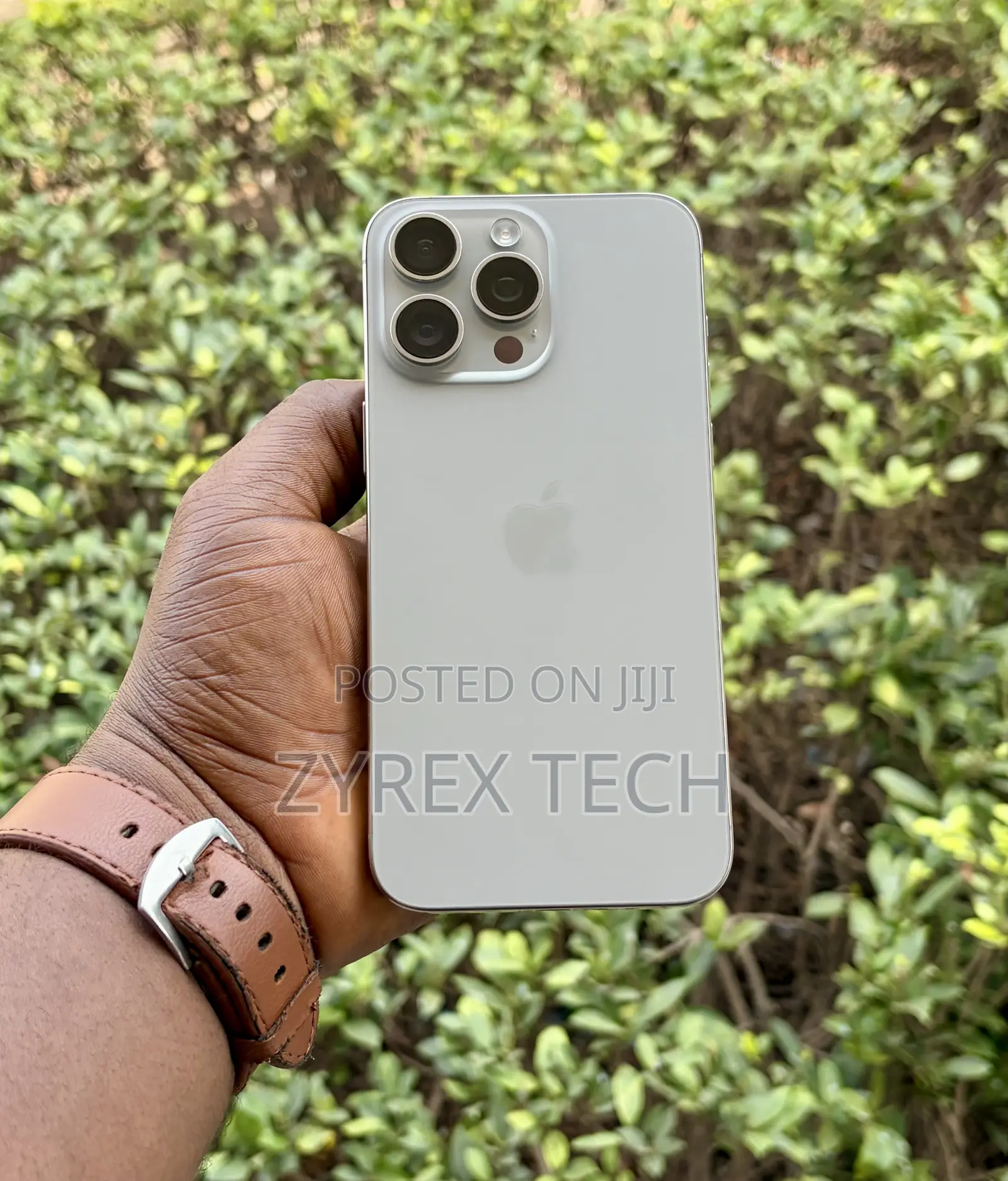 Apple iPhone 15 Pro Max 256 GB Silver