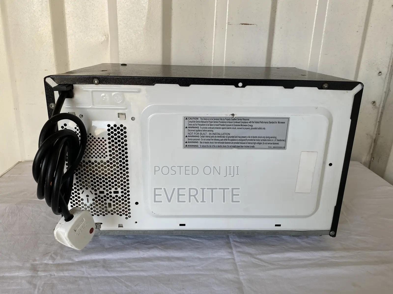 Very Neat Kenmore Countertop Microwave