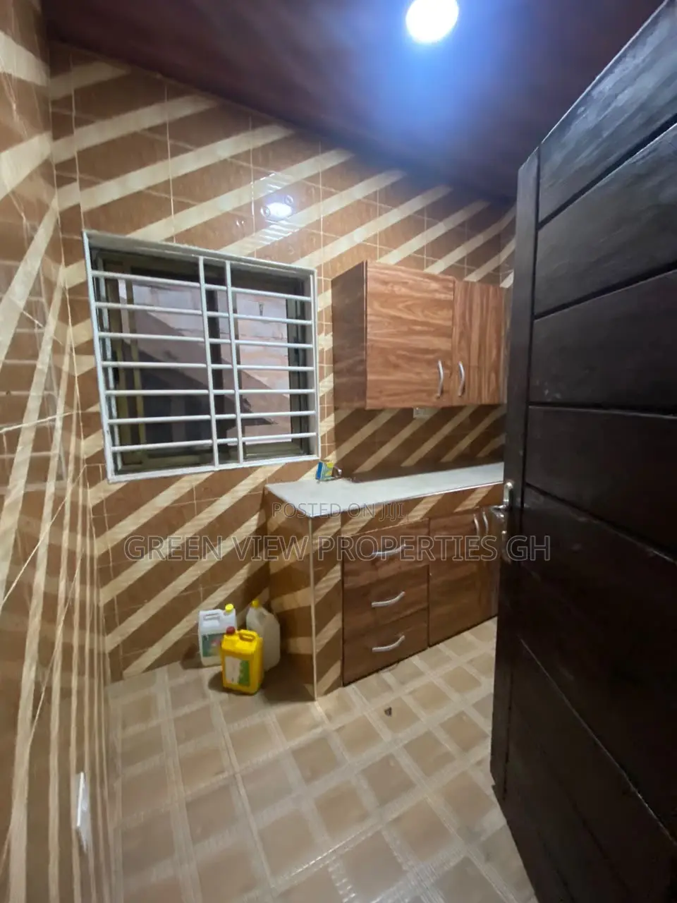 1bdrm Room & Parlour in Tseaddo for rent