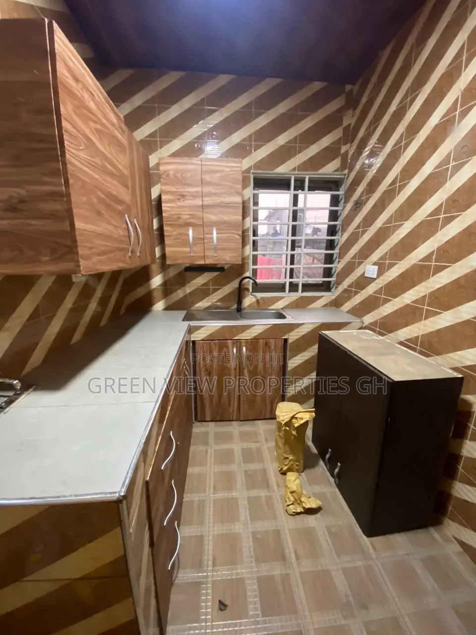 1bdrm Room & Parlour in Tseaddo for rent