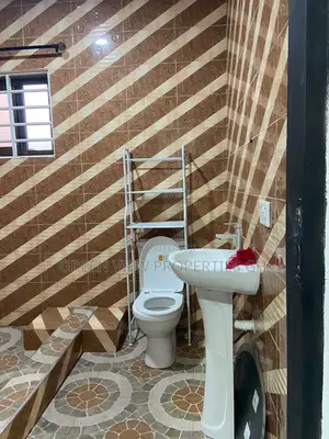 1bdrm Room & Parlour in Tseaddo for rent