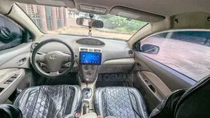 Toyota Yaris 2012 Black