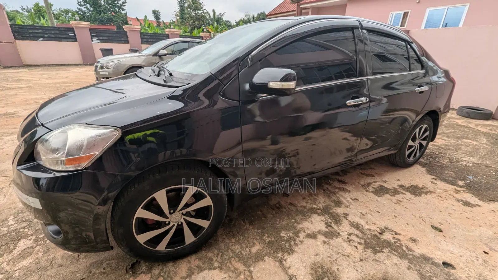 Toyota Yaris 2012 Black