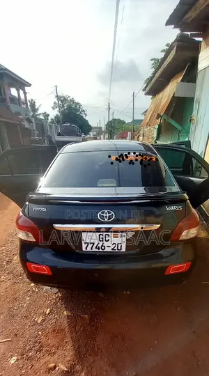 Toyota Yaris 2010 Black