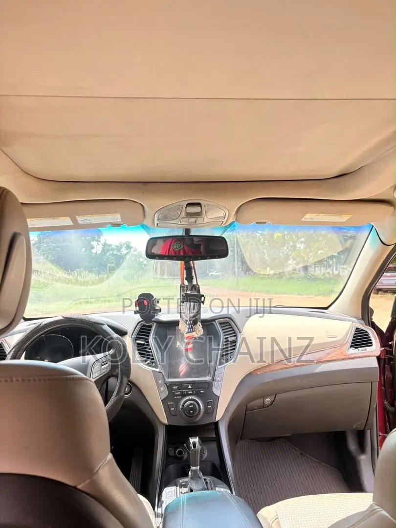 Hyundai Santa Fe 2014 Red