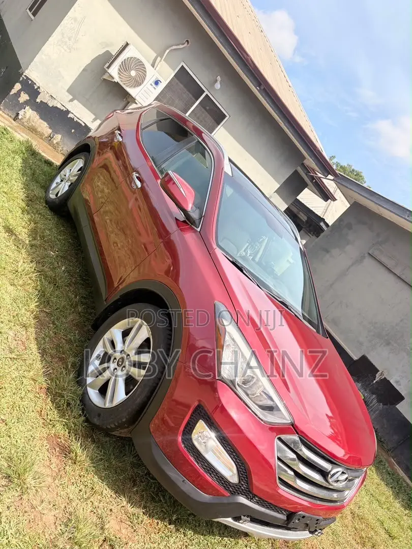Hyundai Santa Fe 2014 Red
