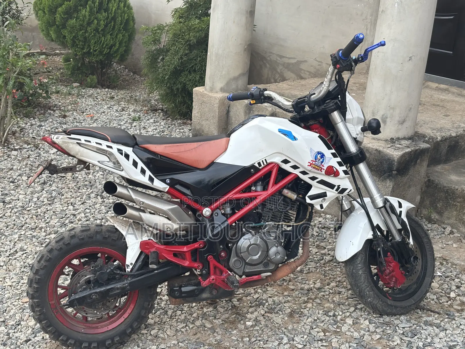 Benelli TNT 2022 White