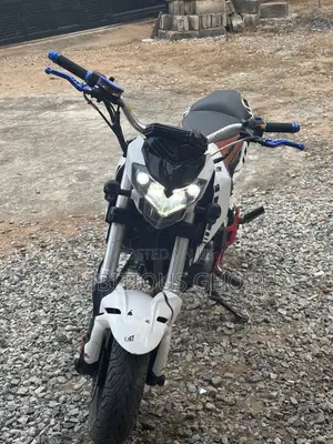Benelli TNT 2022 White