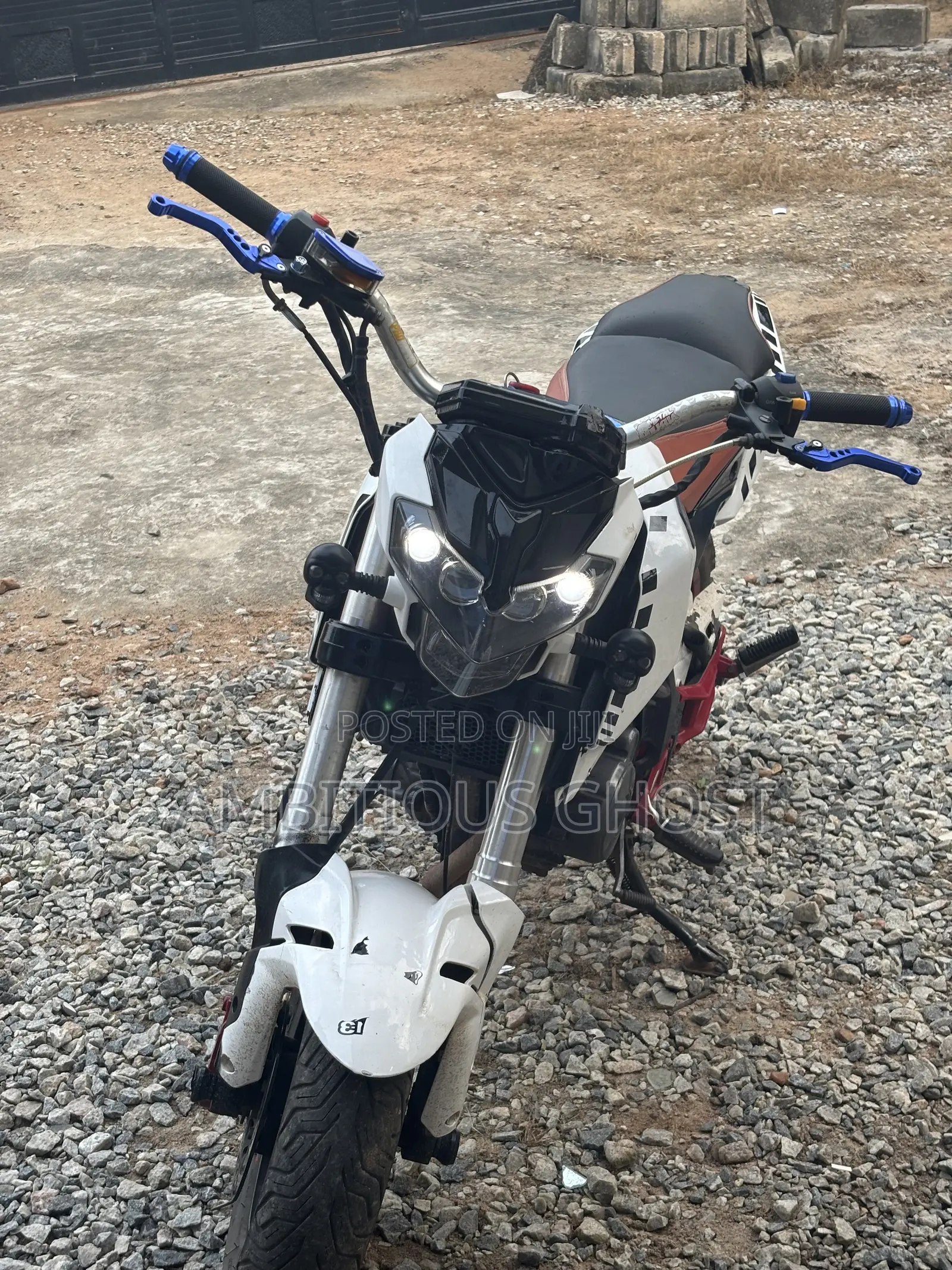 Benelli TNT 2022 White