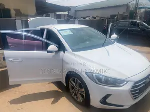 Hyundai Elantra Value Edition 2018 White