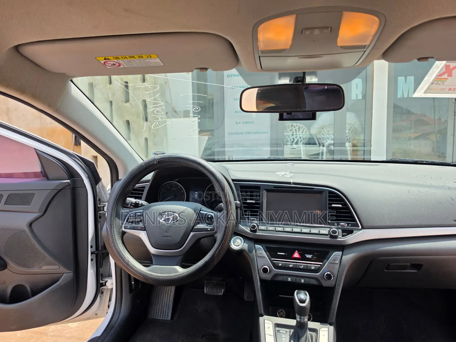 Hyundai Elantra Value Edition 2018 White