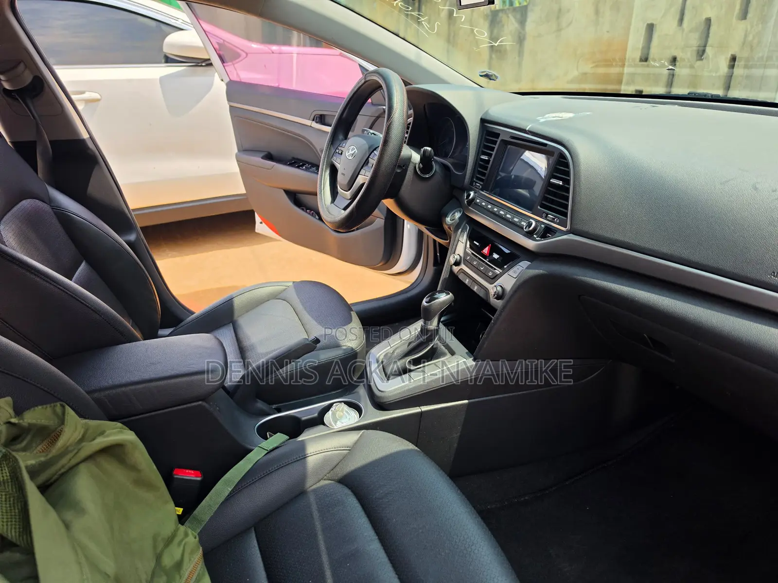 Hyundai Elantra Value Edition 2018 White