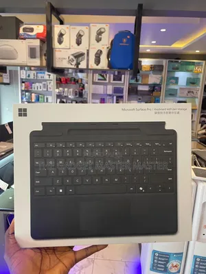 Microsoft Surface Pro Keyboard With Pen Storage