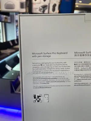 Microsoft Surface Pro Keyboard With Pen Storage