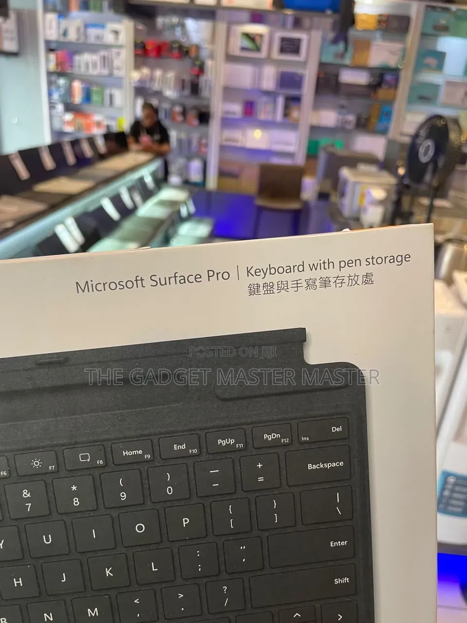 Microsoft Surface Pro Keyboard With Pen Storage