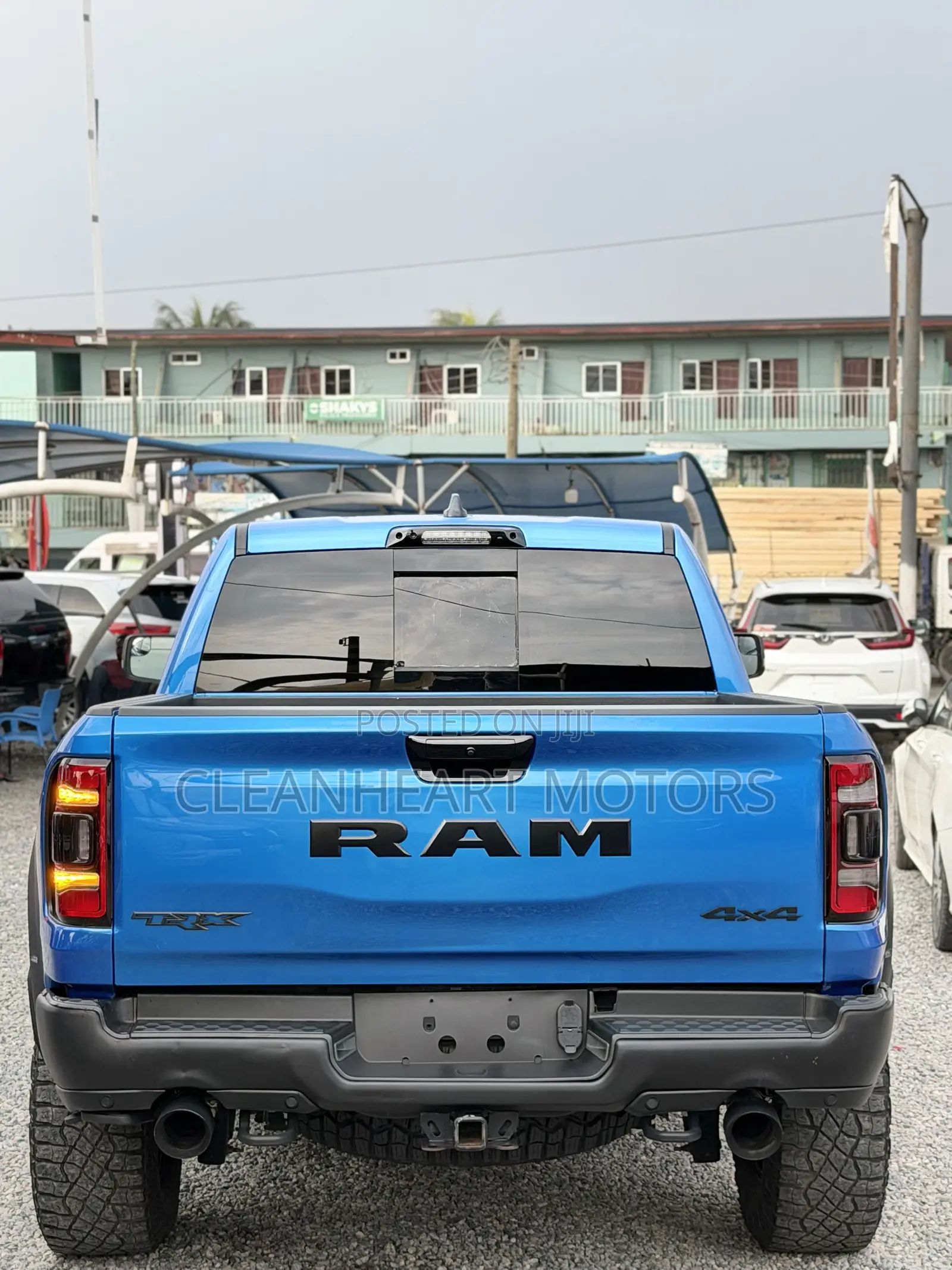 RAM 1500 TRX Crew Cab 4WD SB 2024 Blue