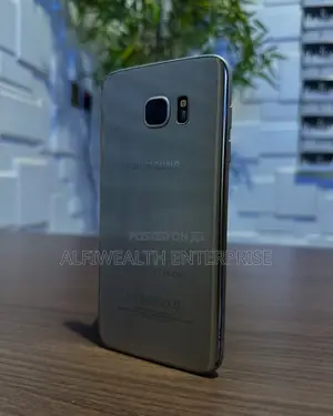 New Samsung Galaxy S7 edge 64 GB Gray