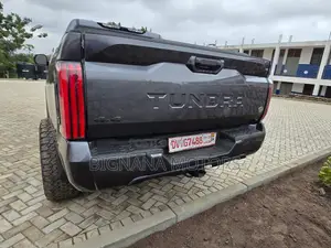 Toyota Tundra Limited 2022 Black