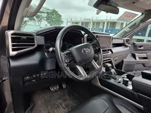 Toyota Tundra Limited 2022 Black