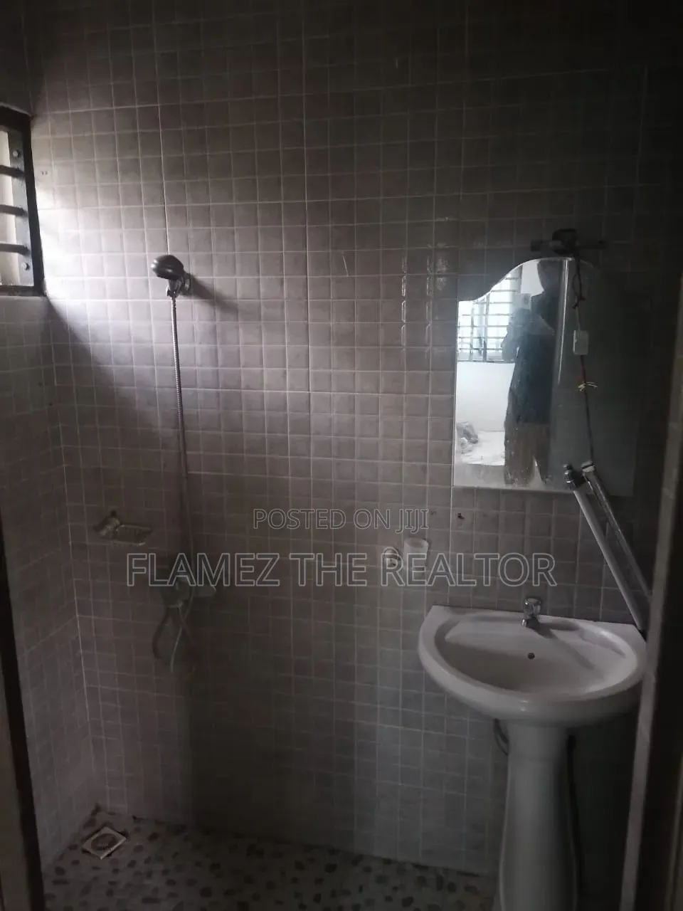 3bdrm House in God Estate Road, Amasaman for sale