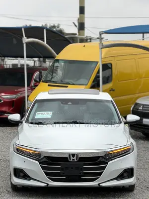 Honda Accord Touring 2.0T 2021 White