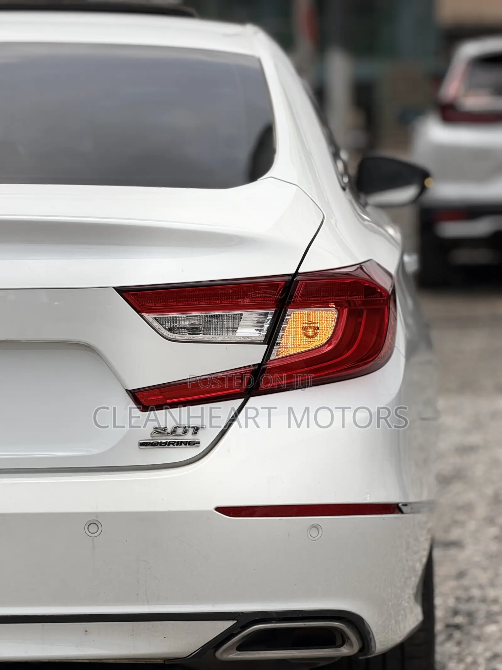 Honda Accord Touring 2.0T 2021 White