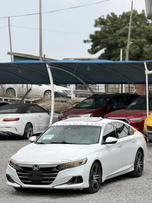 Honda Accord Touring 2.0T 2021 White