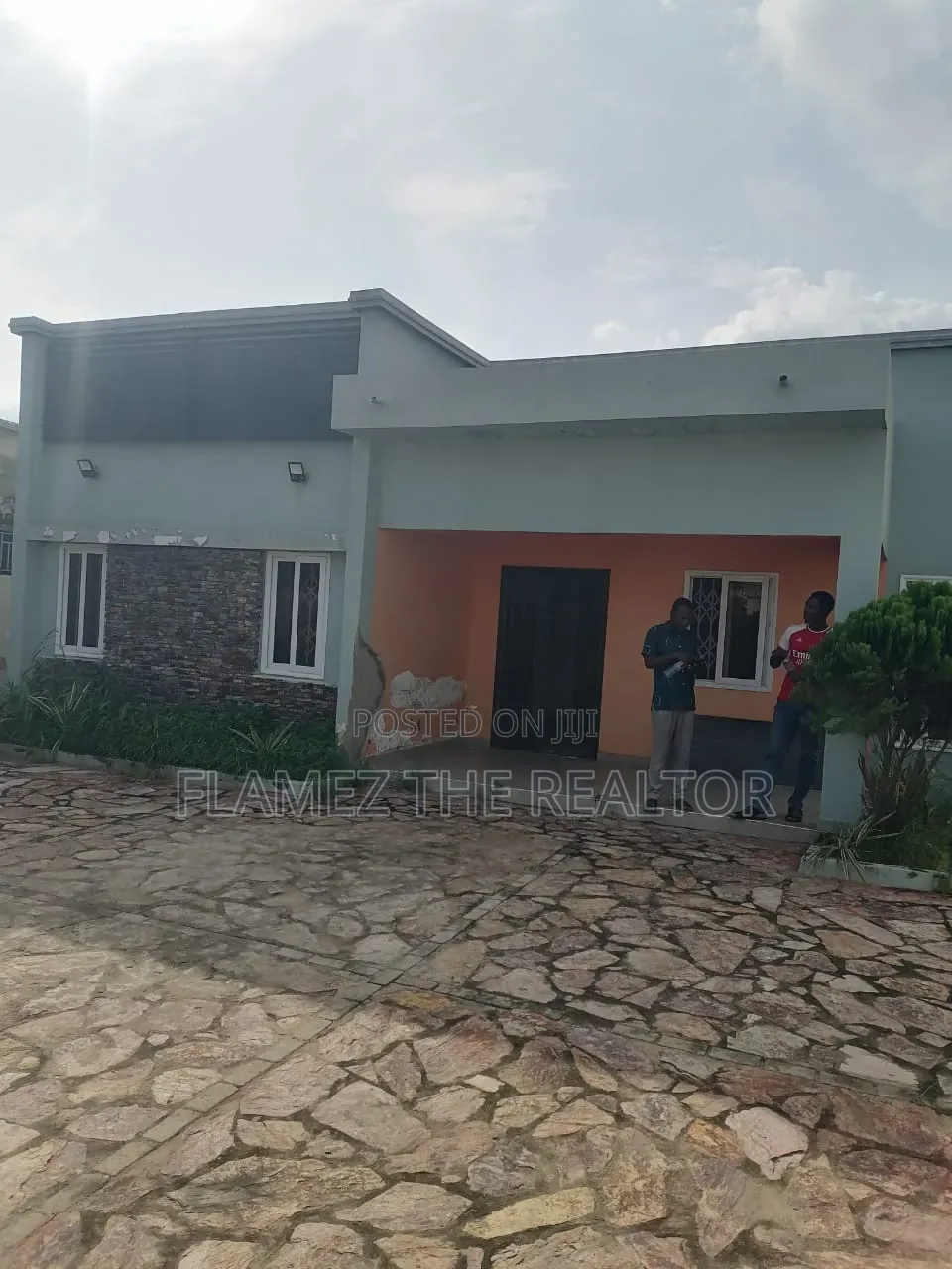 3bdrm House in Reggies Court, Amasaman for sale