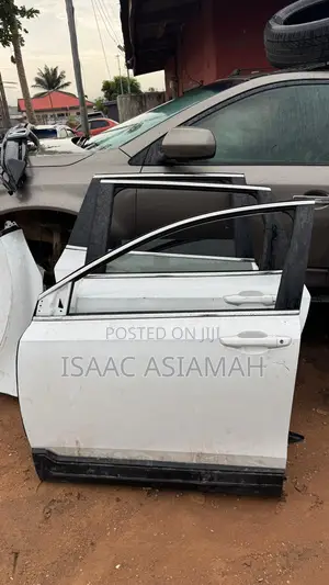 Honda CRV 2017,2018,2019,2020,2021,2022 Front Left / Right Doors