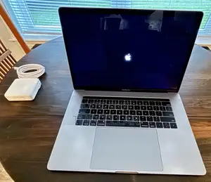 Laptop Apple MacBook Pro 2018 16GB Intel Core i7 SSD 1T
