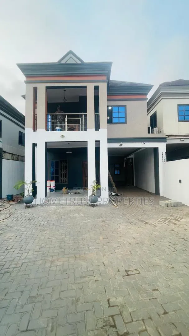 Furnished 4bdrm Duplex in Hastso Westland, Antis for rent
